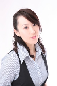 Mina Kobayashi voiceover for Fumi-san