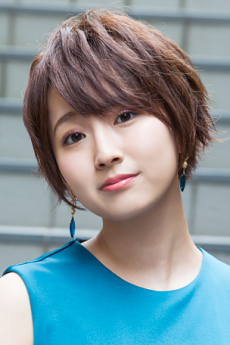 Yumiri Hanamori voiceover for Nadeshiko Kagamihara